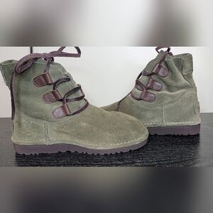 Women's Ugg Elvi Boots Spruce Army Green, Size 5